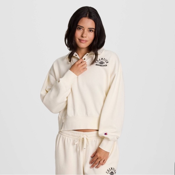 Champion Tops - NWT champion Women's Cream Sweatshirt size M